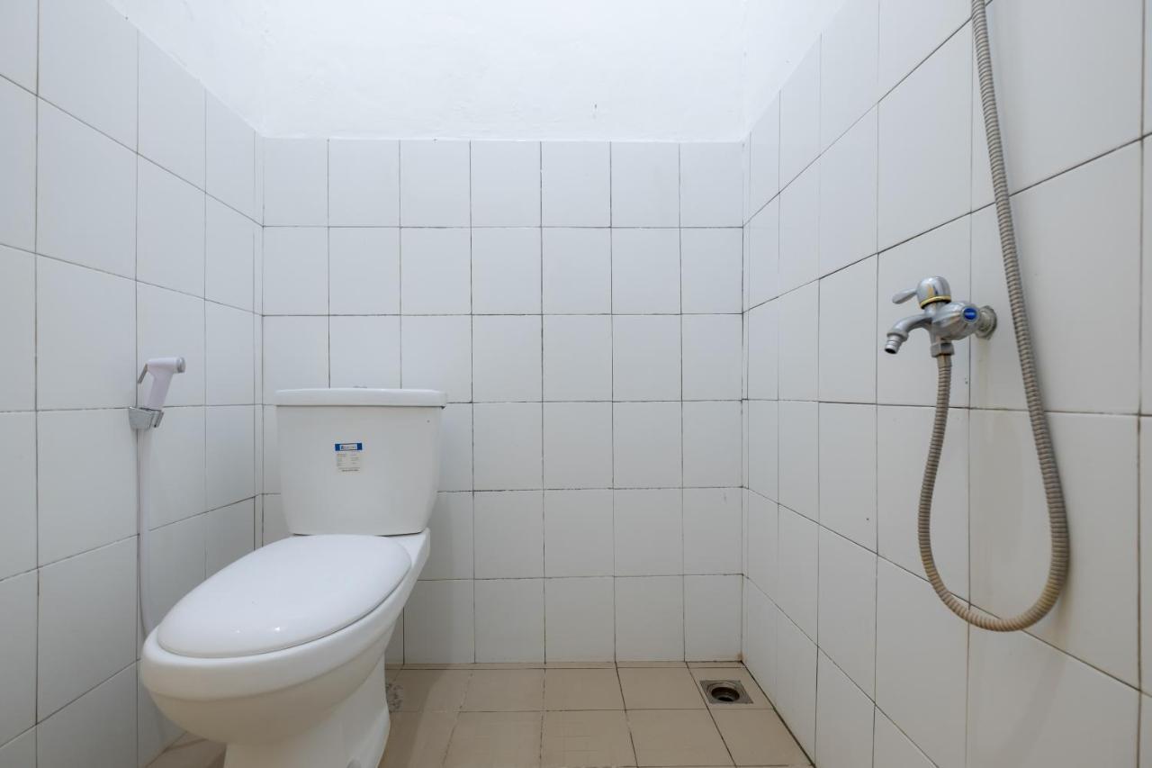 Spot On 2732 Sandy Guesthouse Mataram Exterior foto