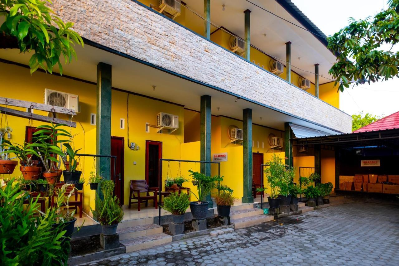 Spot On 2732 Sandy Guesthouse Mataram Exterior foto