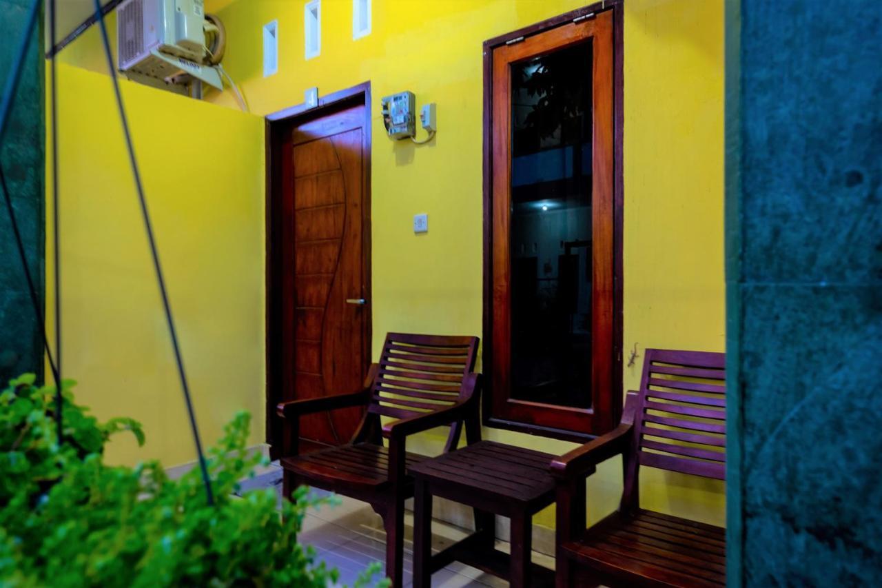 Spot On 2732 Sandy Guesthouse Mataram Exterior foto